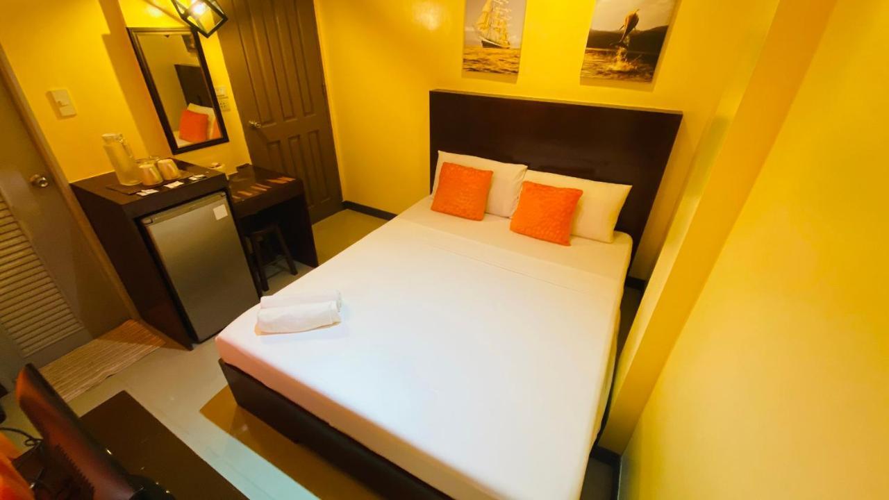 Vicente Aguirre Rooms Boracay Island Buitenkant foto