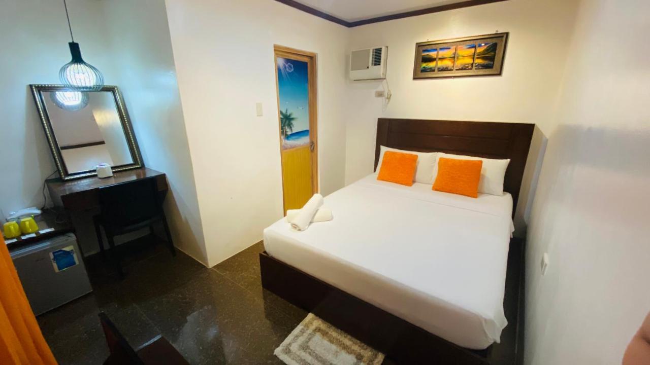 Vicente Aguirre Rooms Boracay Island Buitenkant foto